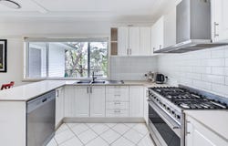 34 Kalinda Road, Bullaburra, NSW 2784