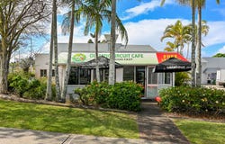 1/7 Olympic Circuit, Southport, Qld 4215