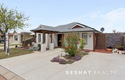 27 Lascelles Circus, Lakelands, WA 6180