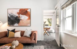 2/27 Bendigo Avenue, Elwood, Vic 3184