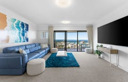 A38/1 Great Hall Drive, Miami, Qld 4220