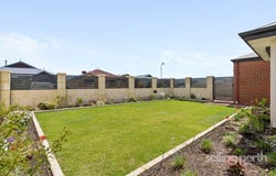 10 Teague Way, Lakelands, WA 6180