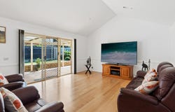 13 Longwood Drive, Mornington, Vic 3931
