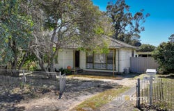 15 McEvoy Ave, Umina Beach, NSW 2257