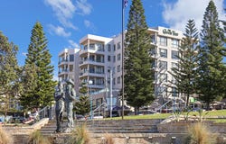Shop 2, 56 Carr Street, Coogee, NSW 2034