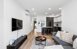 5/2 Wroxton Street, Midland, WA 6056