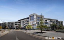 211/33 Quay Boulevard, Werribee South, Vic 3030