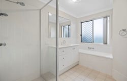 16 Dannika Way, Deebing Heights, Qld 4306