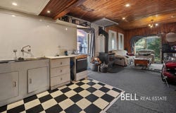 17 Edmunds Road, Cockatoo, Vic 3781