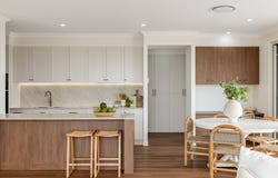 1/34 Cadel Evans Drive, Kearneys Spring, Qld 4350