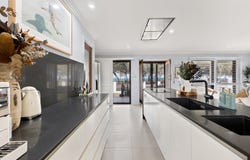 52 Pacific Esplanade, Slade Point, Qld 4740