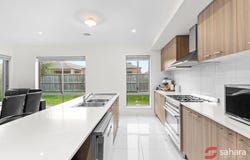 7 Midewin way, Wyndham Vale, Vic 3024