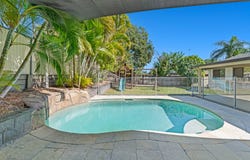 20 Lowanna Drive, Ashmore, Qld 4214