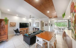 8/10 OCEAN BEACH DRIVE, Agnes Water, Qld 4677