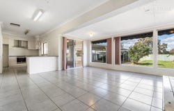 139 Main Street, Lake Albert, NSW 2650