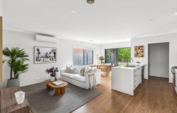 21 Oakdale Street, Charlemont, Vic 3217
