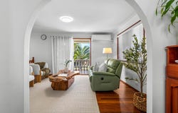 10 Edzell Place, Carindale, Qld 4152