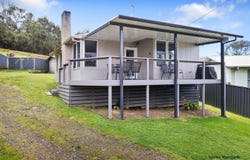 24 Sixth Street, Eildon, Vic 3713