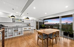 131 Plucks Road, Arana Hills, Qld 4054