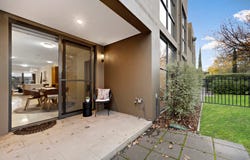 2/135 Limestone Avenue, Braddon, ACT 2612