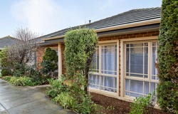 2/41 Browns Road, Bentleigh East, Vic 3165