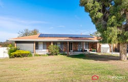 2 Pinaroo Drive, Glenfield Park, NSW 2650