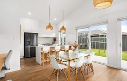 10 Tropicbird Crescent, Old Bar, NSW 2430