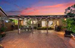 11 Ribbon Gum Close, Alfords Point, NSW 2234