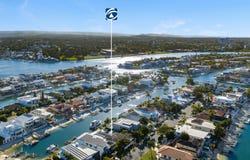 8 Seafarer Court, Paradise Waters, Qld 4217