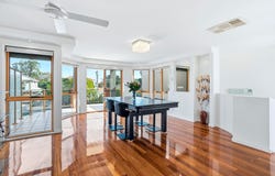 10 Parkside Crescent, Seaholme, Vic 3018