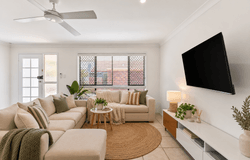 4/117 Sunshine Boulevard, Mermaid Waters, Qld 4218