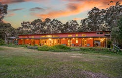 60 Lagoon Drive, Yallingup, WA 6282