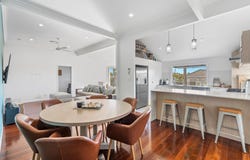 17 Allden Avenue, Labrador, Qld 4215
