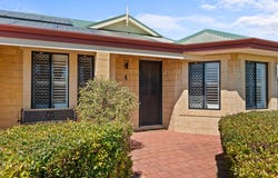 4 Skipjack Way, Warnbro, WA 6169