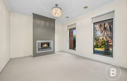 18 Keogh Drive, Spring Gully, Vic 3550