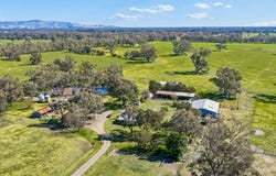 43 Robinson Road, Violet Town, Vic 3669