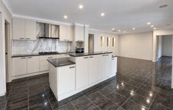 10 Yellowgum Drive, Kialla, Vic 3631