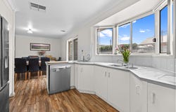 65 Eldershaw Drive, Forest Hill, NSW 2651