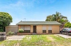 13 Conmurra Court, Craigmore, SA 5114