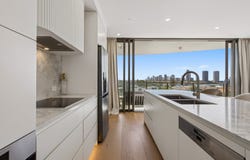 604/1 Aruma Street, Surfers Paradise, Qld 4217