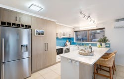 1/6 Akeringa Place, Mooloolaba, Qld 4557