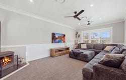 35 Ridge View Close, Winmalee, NSW 2777