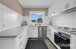 2/224 Main street, Bacchus Marsh, Vic 3340