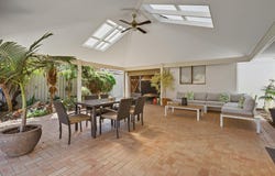 18 Chesters Way, Winthrop, WA 6150