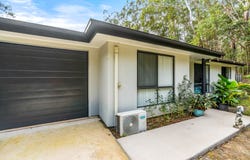 13 Hume St, Russell Island, Qld 4184