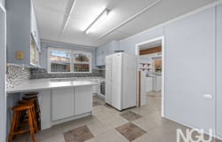 76 Robertson Road, Eastern Heights, Qld 4305
