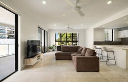 7/3-5 Beach Parade, Surfers Paradise, Qld 4217