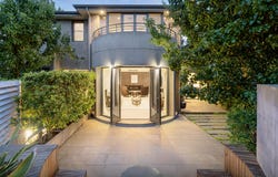 2/7 Grantham Court, Brighton, Vic 3186
