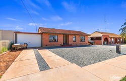 90 Flinders Avenue, Whyalla Stuart, SA 5608