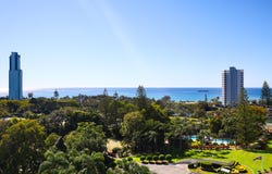 51/8 Admiralty Drive, Paradise Waters, Qld 4217